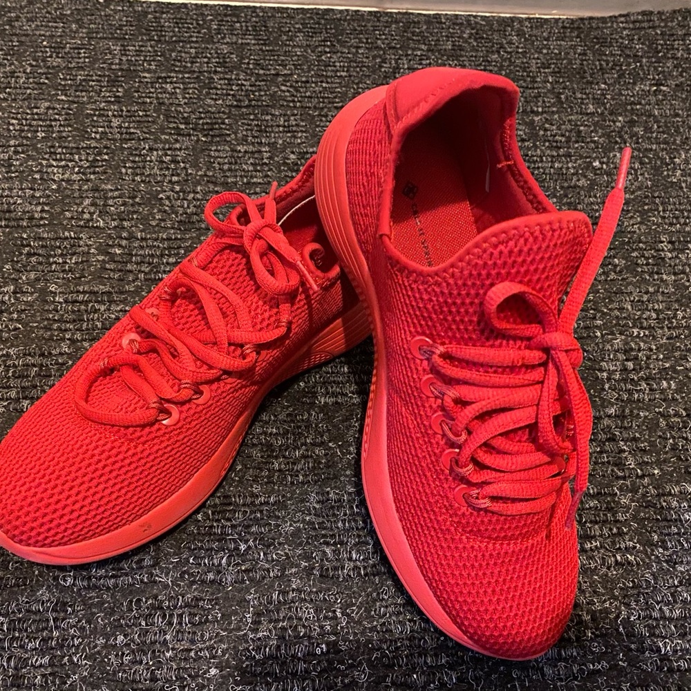 Brand New Shoes - Picture 2 of 6